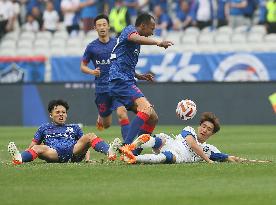 (SP)CHINA-SHANGHAI-FOOTBALL-CSL-SHANGHAI SHENHUA VS WUHAN THREE TOWNS(CN)