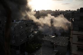 Gaza City Home Hit in Israeli Air Strike Amidst Struggle for Ceasefire