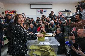 Turkish Opposition leader votes at the Presidential and Parliamentary Elections