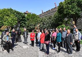 CHINA-SHAANXI-XI'AN-HISTORIC CITY-MUSIC (CN)