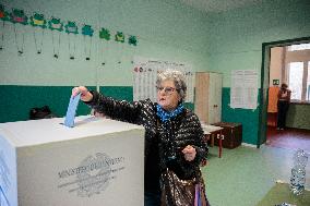 Voters On The Ballot For Local Elections In Pisa