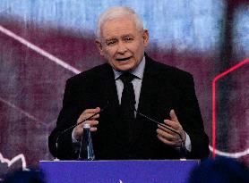 Poland's Ruling Party Leader Promises Cash Handouts Ahead Of Elections