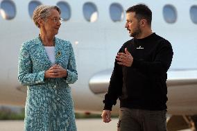 Arrival of Volodymyr Zelensky at Villacoublay Air Base