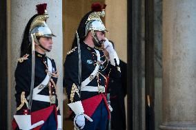 Zelensky Meets Macron