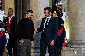 Zelensky Meets Macron