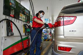 Gasoline Diesel Prices Reduced In China