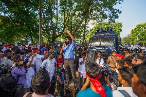 Medical Students Held A Protest In Colombo