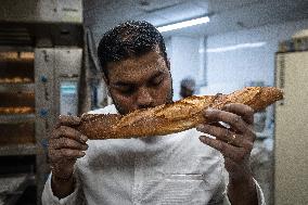 Sri Lankan-Origin Baker Makes The Best Baguette - Paris