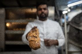 Sri Lankan-Origin Baker Makes The Best Baguette - Paris