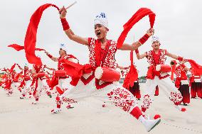 CHINA-SHAANXI-XI'AN-CHINA-CENTRAL ASIA SUMMIT-PRESIDENTS-ARRIVAL-PERFORMANCE (CN)