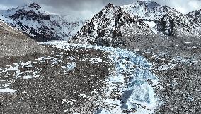 (InTibet) CHINA-TIBET-MOUNT QOMOLANGMA-RONGBUK GLACIER (CN)