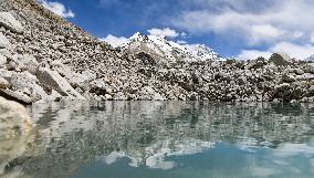 (InTibet) CHINA-TIBET-MOUNT QOMOLANGMA-RONGBUK GLACIER (CN)