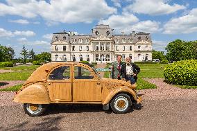 Wooden-Citroen 2CV Goes On Sale - France