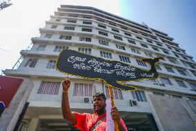 Protest In Front Of The Ministry Of Justice In Colombo