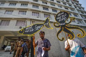 Protest In Front Of The Ministry Of Justice In Colombo