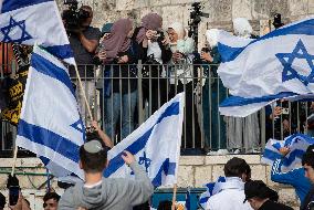 MIDEAST-JERUSALEM-FLAG MARCH-CLASHES