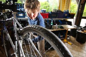 Solidarity Bike Repair Workshop - Briancon