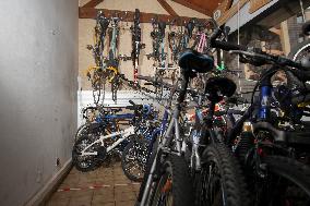 Solidarity Bike Repair Workshop - Briancon