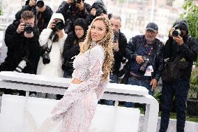 Perdidos En La Noche (Lost In the Night) Photocal Cannes - Day 4