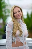 Cannes - Ester Expósito Perdidos En La Noche Photocall