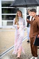 Cannes - Ester Expósito Perdidos En La Noche Photocall