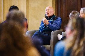 The Award Ceremony With The Seal Of The City To Sebastião Salgado On The Occasion Of The Presentation Of The Exhibition Amazonia