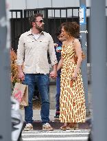 Jennifer Lopez And Ben Affleck Out Shopping - LA
