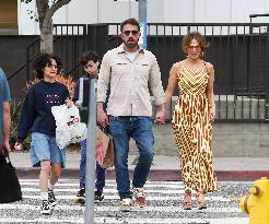 Jennifer Lopez And Ben Affleck Out Shopping - LA