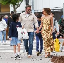 Jennifer Lopez And Ben Affleck Out Shopping - LA