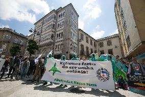 Demonstration Against Energy Predation In Spain