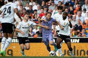 Valencia CF v Real Madrid CF - LaLiga Santander