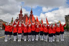 RUSSIA-MOSCOW-YOUNG PIONEERS-INDUCTION CEREMONY