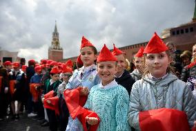 RUSSIA-MOSCOW-YOUNG PIONEERS-INDUCTION CEREMONY