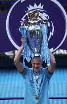 (SP)BRITAIN-MANCHESTER-FOOTBALL-PREMIER LEAGUE-MANCHESTER CITY CELEBRATION