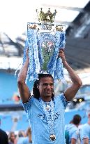 (SP)BRITAIN-MANCHESTER-FOOTBALL-PREMIER LEAGUE-MANCHESTER CITY CELEBRATION