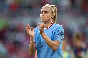 Manchester United v Manchester City - Barclays Women's Super League