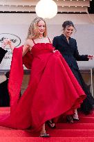 Cannes - Jennifer Lawrence Wears Comfy Flip-Flops