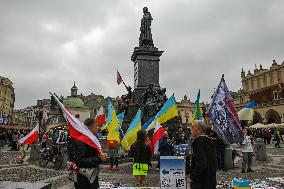 Nationalist And Anti-Vaxxer Movements Challenge Ukrainian Activists