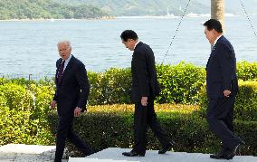 Japan-U.S.-S. Korea meeting in Hiroshima