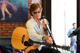 Ronn Moss Showcase