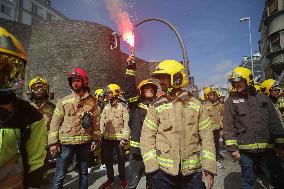 Firefighters Protest in Spain