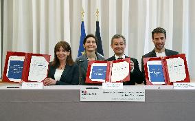 (SP)FRANCE-PARIS-OLYMIC OPENING CEREMONY-PROTOCOL SIGNING