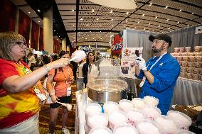 U.S.-CHICAGO-SWEETS AND SNACKS EXPO