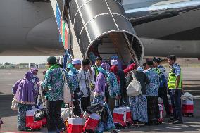 Hajj Pilgrimage From Indonesia