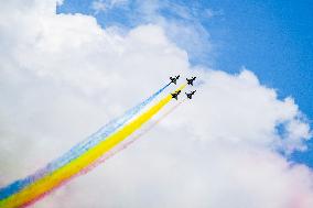 MALAYSIA-LANGKAWI-LIMA 2023-CHINA-AIR FORCE AEROBATICS TEAM-PERFORMANCE