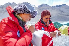 CHINA-MOUNT QOMOLANGMA-SCIENTIFIC RESEARCH  (CN)