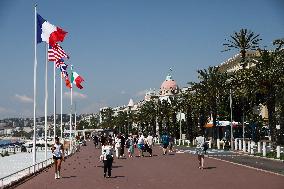 Daily Life In Nice