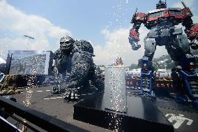 Transformers: The Awakening Of The Beasts Monumental Size Figures Launch