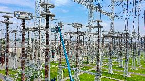 The World's First AC-DC Joint Station Maintenance