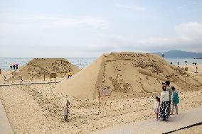 SOUTH KOREA-BUSAN-BEACH-SAND SCULPTURE